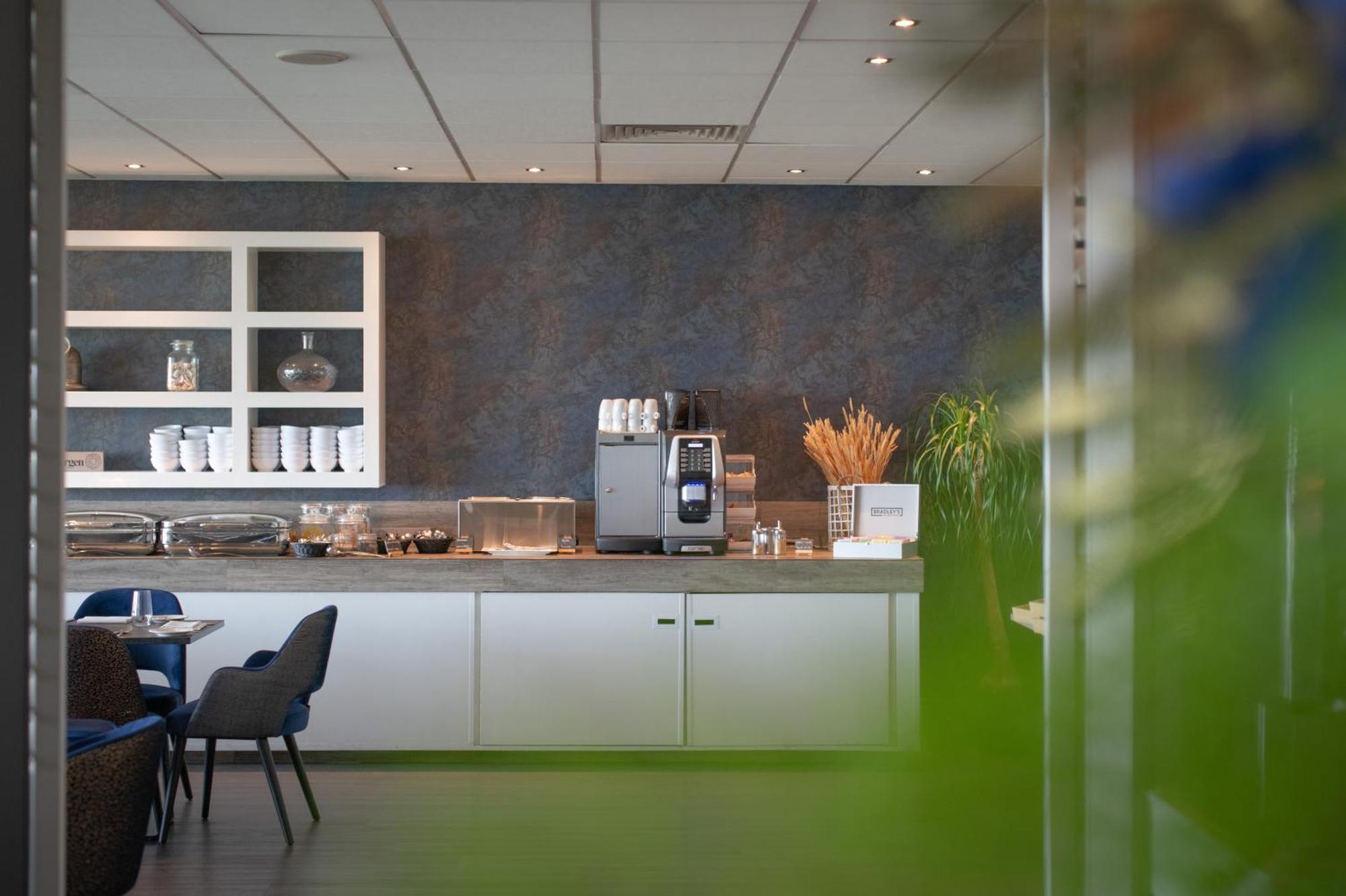 Churchill Hotel Terneuzen Exterior foto